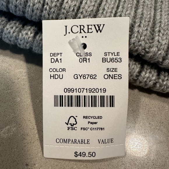 J Crew Cable Knit Pom Pom Hat - Picture 3 of 4